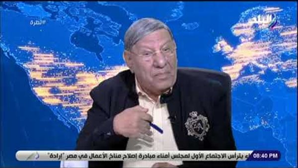 مفيد فوزي : «نفسي أنام 8 ساعات وجربت كل حاجة» (فيديو) 