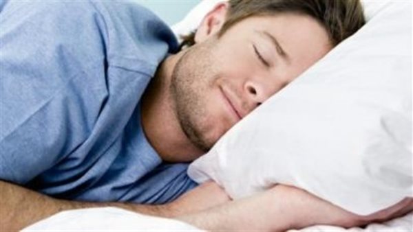 شهيرة لوزا : «من لا يستطيع النوم في الفنادق خد مخدتك معاك» (فيديو)