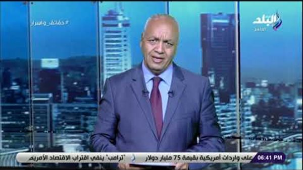 مصطفى بكري يحذر من ظاهرة جديدة: «أشخاص يلقون بأنفسهم أمام السيارات لتقاضي تعويض» (فيديو)