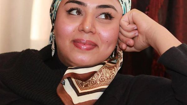 قالولي هاتي ولي أمرك.. الشاعرة نور عبدالله تكشف عن أول كتاباتها الغنائية