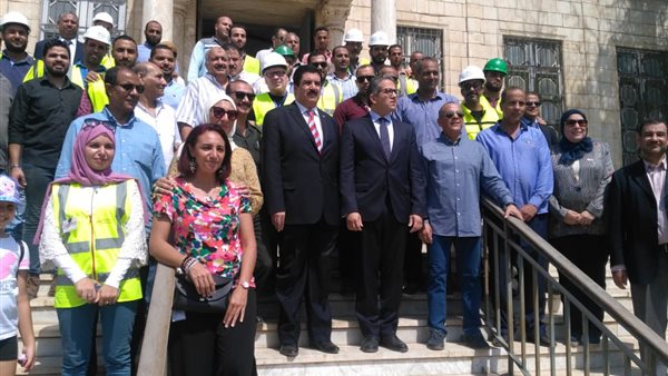 وزير الاثار يتفقد أعمال الترميم بقصر محمد على بشبرا (صور)