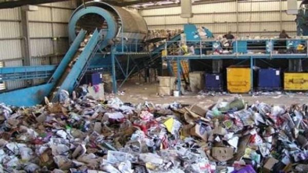 «الخدمة مقابل الرسوم».. مصر على نهج ألمانيا في إدارة المخلفات الصلبة (فيديو)