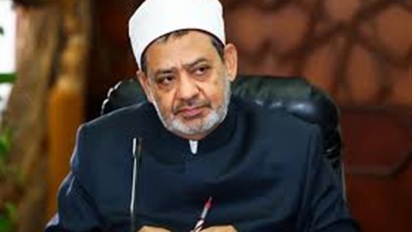 محمد الباز ينفرد بكشف عناصر إخوانية داخل المكتب الفنى لشيخ الأزهر 