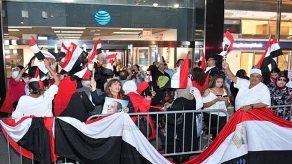 شاهد..استقبال الجالية المصرية للرئيس السيسي في نيويورك(فيديو)