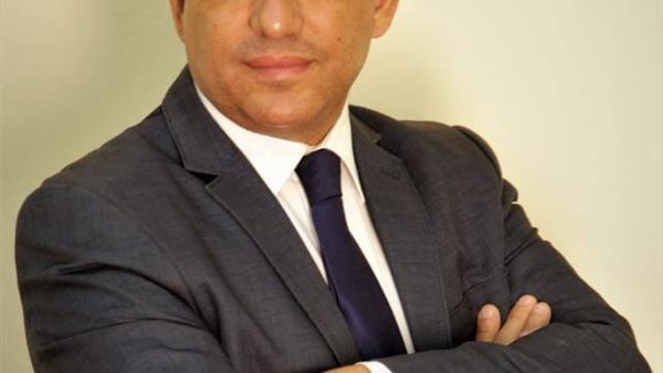 وزيرة الثقافة تجدد الثقة بالدكتور خالد عبد الجليل مستشارآ للسينما ورئيس الرقابة الفنية 