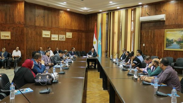 خلال المؤتمر الصحفي بالجامعة.. الدكتور مجدي سبع يؤكد ثقة المصريين في الرئيس السيسي (صور)