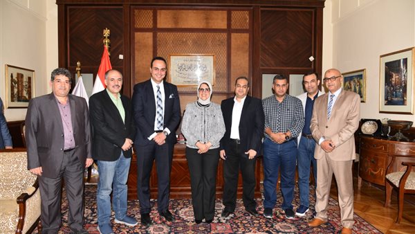 وزيرة الصحة تطالب وكلاء الصحة بمحافظات المرحلة الأولى للتأمين الصحي الجديد بالعمل بدقة لضمان جودة الخدمة المقدمة للمواطنين طبقا لتوجيهات 