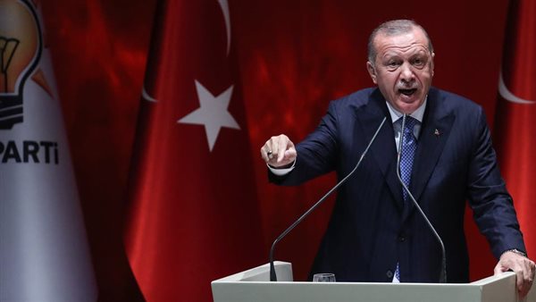 سياسي تركي يكشف استخدام أردوغان للاجئين كورقة رابحة للضغط على أوروبا (فيديو)