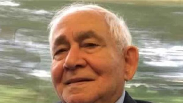 النقابة العامة لاتحاد كتاب مصر تنعي الناقد والمترجم الكبير إبراهيم فتحي