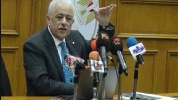 التعليم تكشف أسباب فصل 1070 معلما.. «منتمون لجماعات إرهابية» (فيديو)