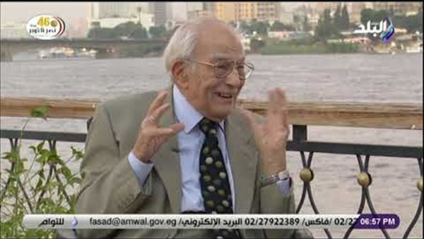 رشوان توفيق يكشف تفاصيل اتصاله بجيهان السادات بعد رؤية الرئيس الراحل (فيديو) 