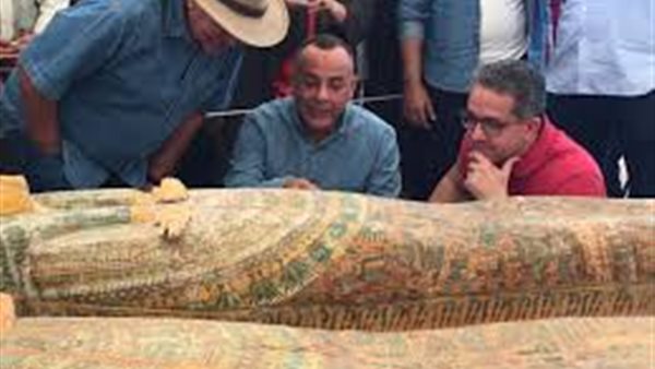 زاهي حواس يكشف مفاجأة .. «70 % من الأثار المصرية مازالت تحت الأرض» (فيديو)