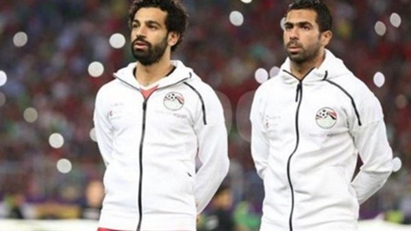 فاروق جعفر يضع حل أمثل لأزمة شارة الكابتن بالمنتخب بين صلاح وفتحي (فيديو)