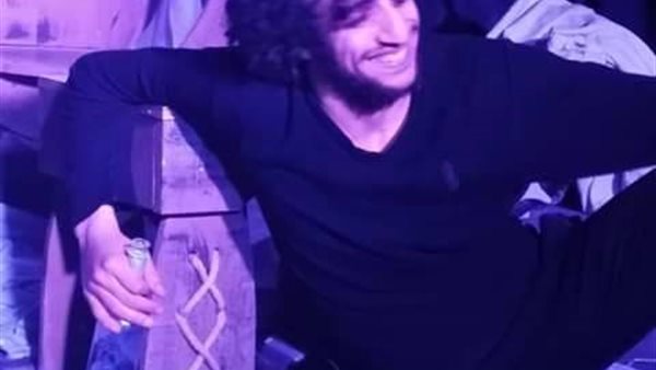 مخرج عرض المايسترو المشارك في ملتقى القاهرة الدولي لمسرح الجامعي :الكتابة حياة لمن ليس لهم حياة