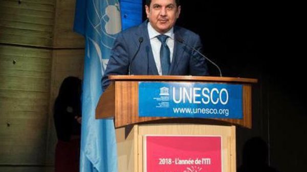 المجلس الاستشاري لعاصمة الفنون الأدائية العالمية يعقد اجتماعه الأول في باريس (صور)