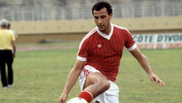 شحاتة وجعفر وأبو جريشة يهنئون الخطيب بعيد ميلاده.. «لم يخطئ في أحد والجميع يحبه» (فيديو)