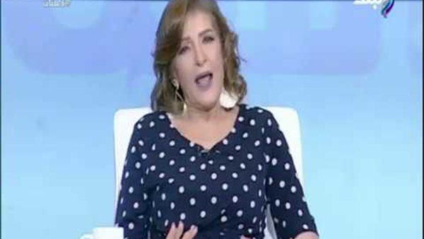 ليلى عز العرب: والدي رفض دخولي فنون مسرحية ولم ألتحق بكلية الطب خوفا من الألم (فيديو)