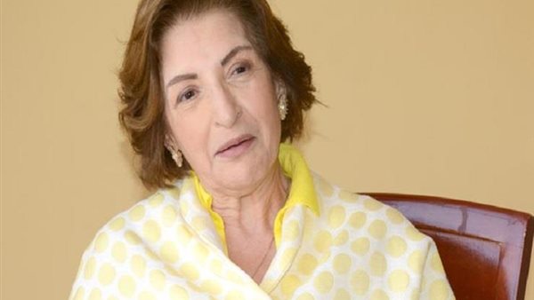 ليلى عز العرب: «طلعت كومبارس صامت في فيلم معالي الوزير بأجر 100 جنيه» (فيديو)