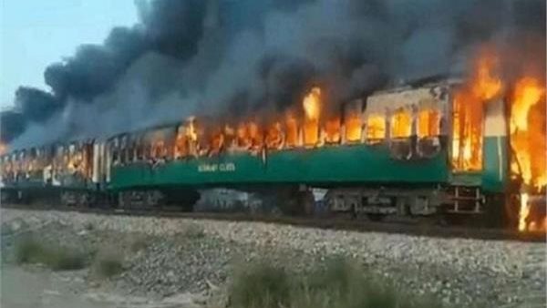 مفتي الجمهورية ينعى ضحايا حريق قطار البنجاب الباكستانى