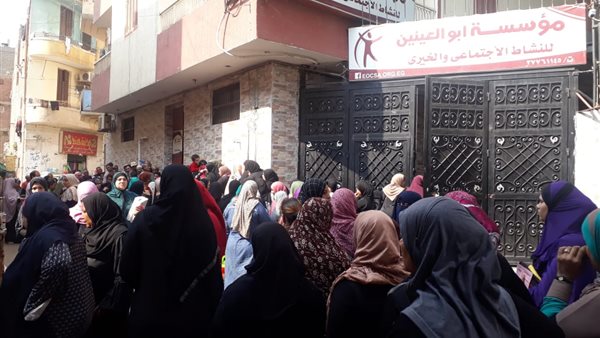 مؤسسة أبو العينين للنشاط الاجتماعى والخيرى توزع 100 ألف علبة حلوى احتفالا بالمولد النبوي (صور)