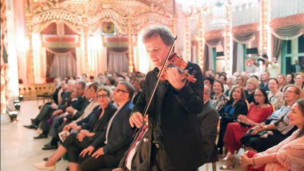 جراند نايل تاور يحتفل بإطلاق مهرجان الموسيقى الكلاسيكية في قصر المنيل (صور)