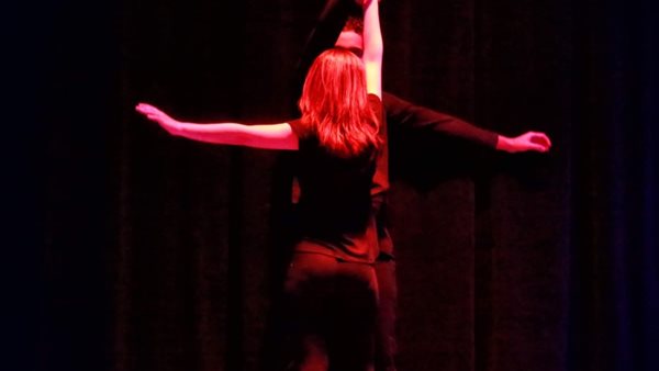 رسايل العشاق..دعوة للحب على المسرح الكوميدى (صور)