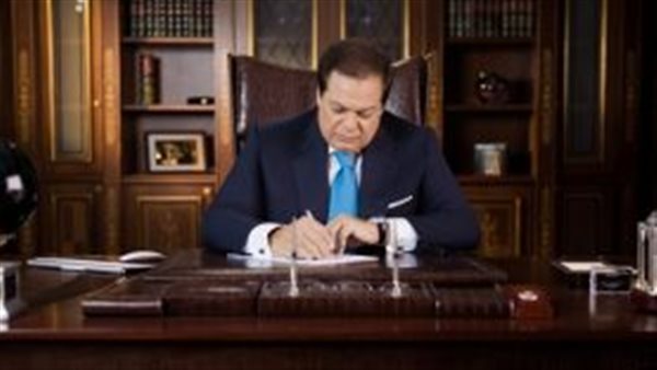 خبير يشيد باقتراحات محمد أبو العينين خلال منتدى مصر الاقتصادي .. «قابلة للتطبيق وابتعدت على التنظير» (فيديو)