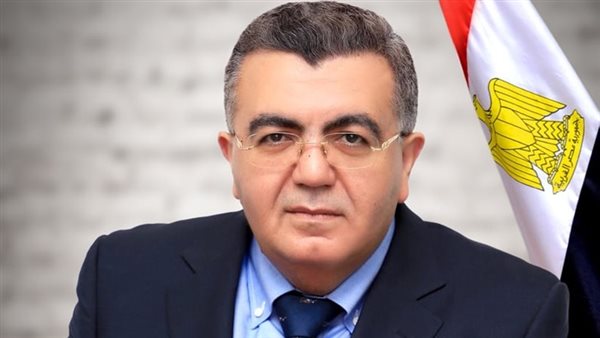 صادق : محاولة البعض ممارسة دور الرقيب على الشعب افتئات على الدستور والقانون