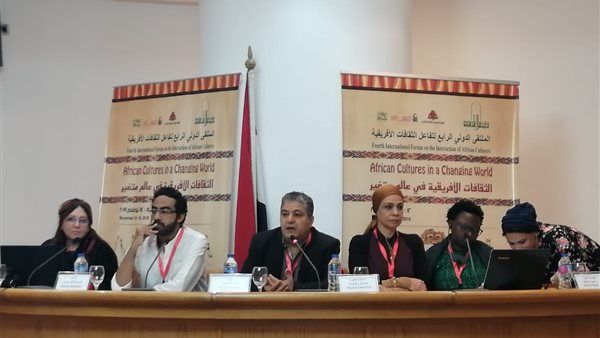 خبراء أفارقة: العديد من الآدبيات والأفلام الأمريكية تصف الأفارقة بالزنوج الطائيشن ولا تزال صورتهم سلبية في تلك الأفلام