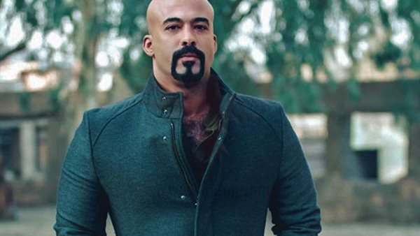 عادل أديب يكشف تفاصيل اختيار هيثم أحمد زكي لاستكمال فيلم حليم (فيديو) 