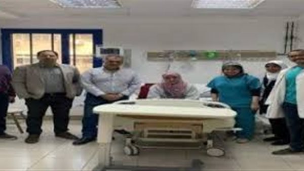 التفاصيل الكاملة لإجراء ولادة قيصرية وقلب مفتوح في توقيت واحد لسيدة بالإسكندرية (فيديو)