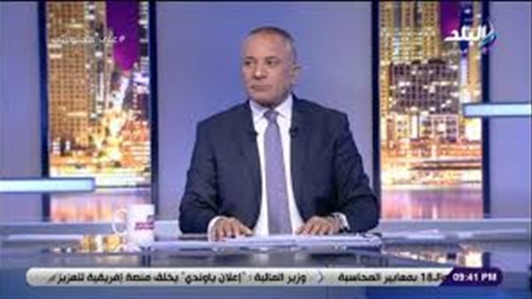 أحمد موسى يتأثر على الهواء بعد استجابة مجلس الوزراء لطفلة تبحث عن علاج لأمها وخالها (فيديو)