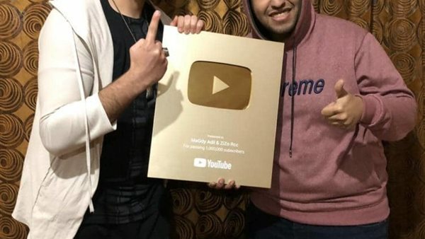زيزو يحصل على درع يوتيوب الذهبي ويتعاقد مع نجوم المهرجانات لإدارة اعمالهم (صور)
