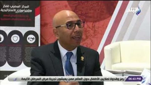 خالد عكاشة: مصر تحمل هموم الإقليم.. والرئيس طالب بتحصين وعي المواطن | فيديو