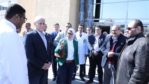 وزيرة الصحة: تسجيل 293 ألف مواطن بمنظومة التأمين الصحي الشامل الجديد بالأقصر (صور)
