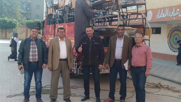 شركة حلوان للأسمدة تدعم العملية التعليمية بـ 500 مقعد مدرسى و30 مروحة على مدارس التبين والصف | صور