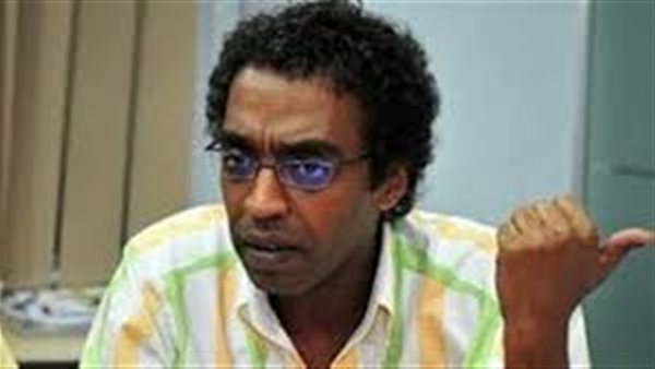 أحمد عواض : تعيين منى القماح لتسيير أعمال قصر ثقافة كفر الدوار «مخالف للقانون» (فيديو)