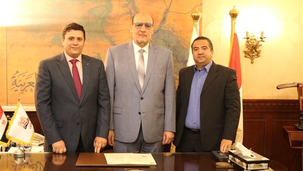 شريف مسلم رئيسا للجنة المتابعة وأشرف صابر نائبا بحزب 