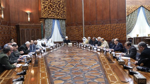 شيخ الأزهر: العالم الإسلامي في حاجة لكل عمل إنساني يخدم الفقراء والمحتاجين | صور