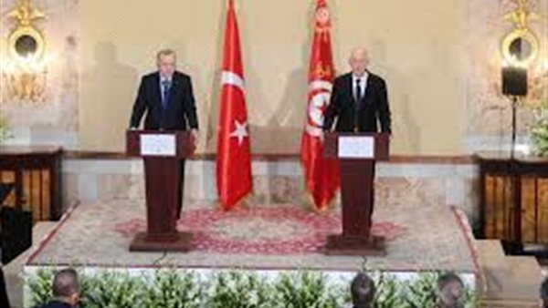 أحمد موسى: تونس ليست تابعة لأحد ..«مش أردوغان اللى هيتدخل فى شئونها» | فيديو