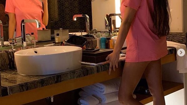 لاميتا فرنجية تظهر باطلالة مثيرة من على الثلوج | صور 