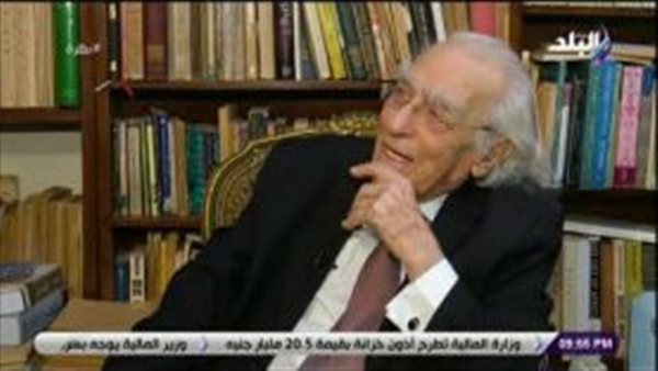 مراد وهبة: مهموم بإنقاذ مصر من الأصولية وأعاني من صعوبة النوم بسببها | فيديو 