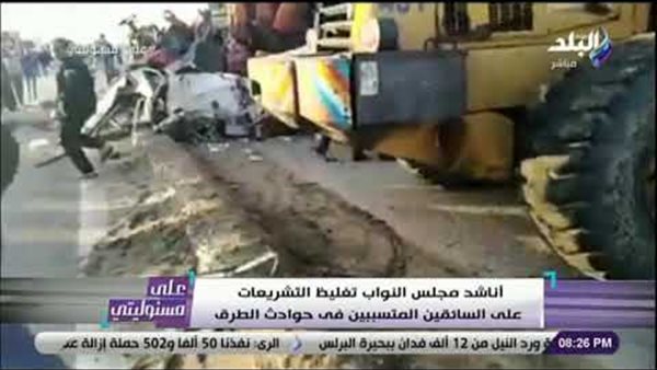 أحمد موسى: لا أحد يقبل بترك الطرق «سداح مداح» لسائقي النقل | فيديو