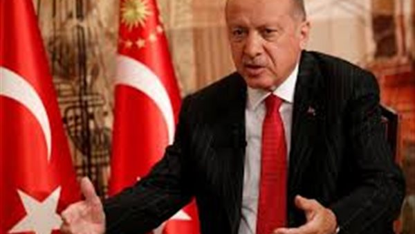 أحمد موسى: تركيا تعيش على الأموال القطرية وتعاني من انهيار اقتصادي | فيديو