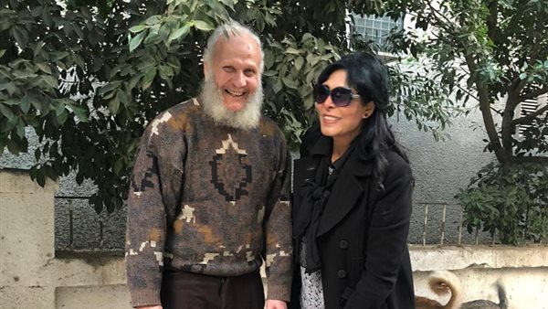 المطرب محمد التونسي والفنانة سماح منير ضيوف برنامج اسرار والنجوم علي قناة مايسترو..غدا 