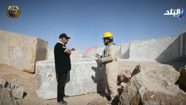 كبير فنيين في مشروع جبل الجلالة: نعمل وسط الأجواء الباردة وفى ساعات الليل | فيديو