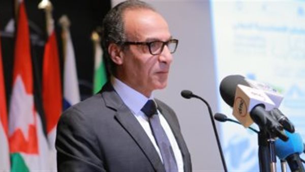 هيثم الحاج يكشف تفاصيل مشاركة حفيدة نيلسون مانديلا بمعرض الكتاب | فيديو