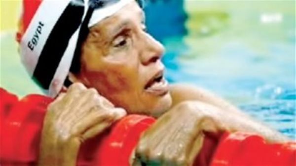 بطلة العالم فى سباحة الأساتذة تروى تجربتها مع الطب والرياضة | فيديو