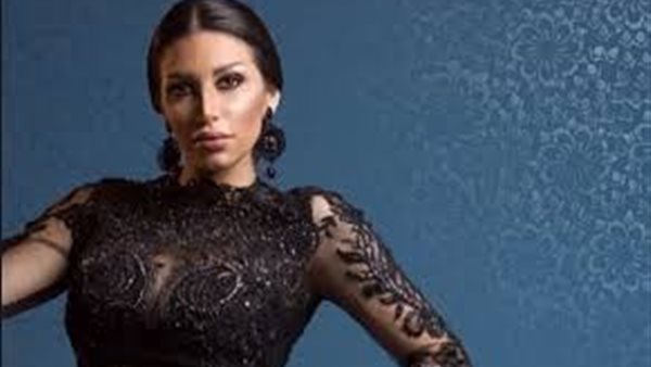 سارة نخلة: لم أقصر في حياتي الزوجية.. ومش هتجوز من الوسط الفني تاني | فيديو 