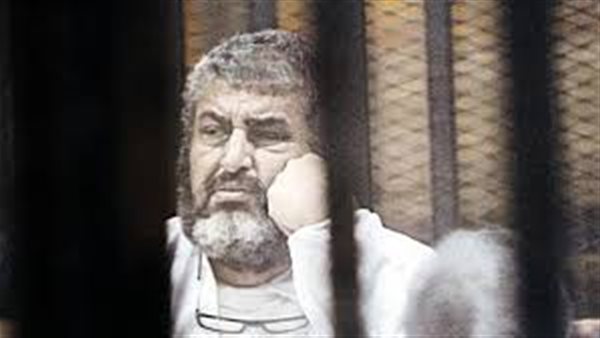 أحمد موسى : الجاسوس خيرت الشاطر دفع مرتبات شهرية للمسجلين جنائيا لتنفيذ ما يريده | فيديو 